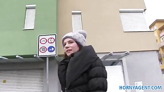 Video trijatā ar milfu un sīko jaunāko meiteni (Kendra Lust, Peidža Railija) - 2022-02-18 18:08:31